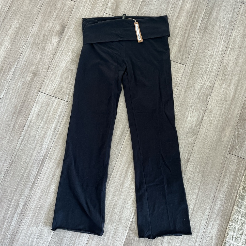 SKIMS Black Leggings Stretchy Athletic Bottoms